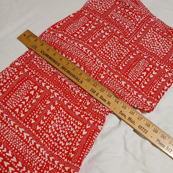 Victoria's Secret O/S Red w/white hearts cinched-tie-waist wide-half-sleeve wrap - Picture 8 of 11